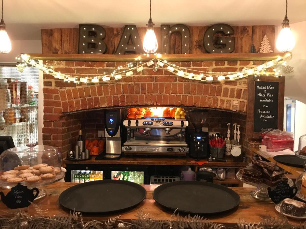 Bang In Wells Bed and Breakfast Buitenkant foto