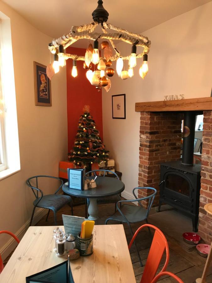 Bang In Wells Bed and Breakfast Buitenkant foto